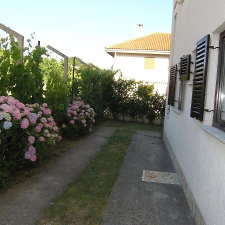 Apartments Mari With Terrace Baska  Exterior photo